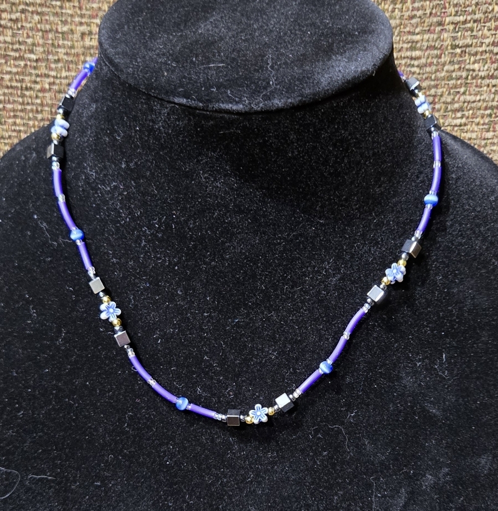 Elegant Purple and Silver Beaded Necklace